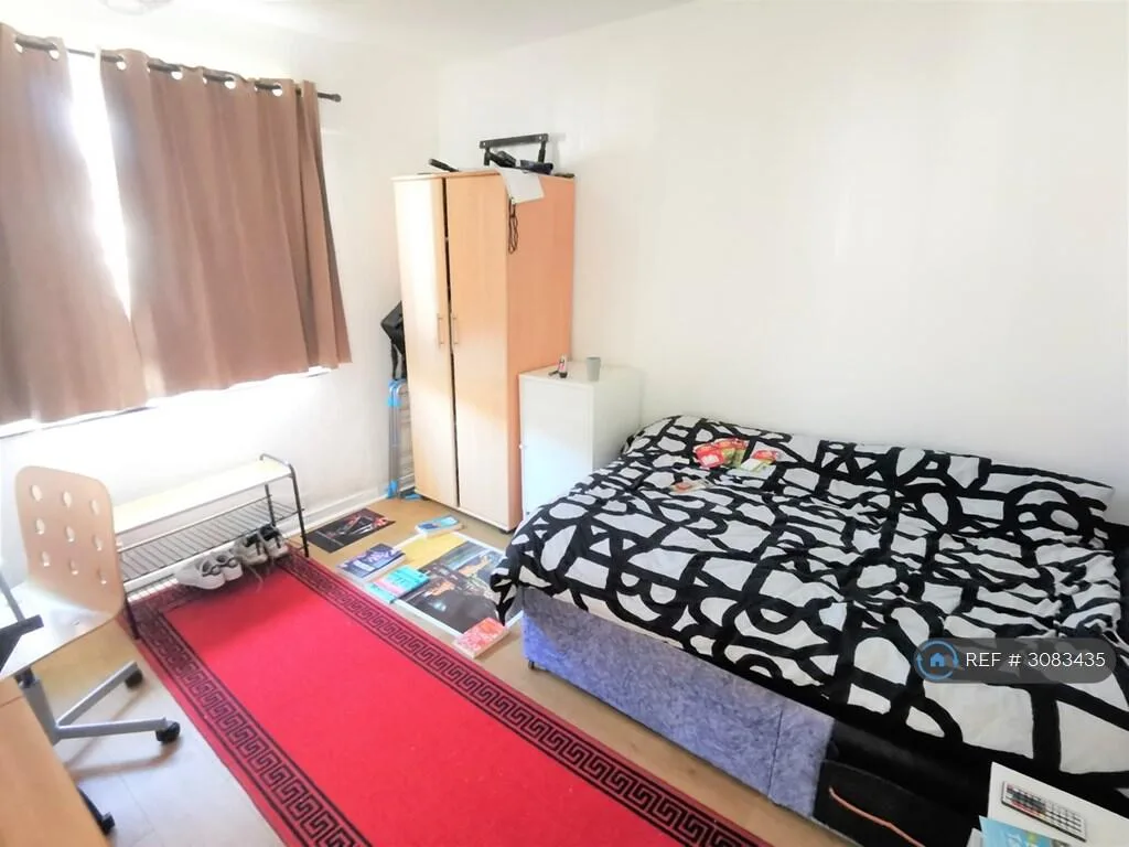 6 bedroom terraced house for rent