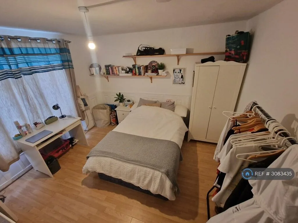 6 bedroom terraced house for rent