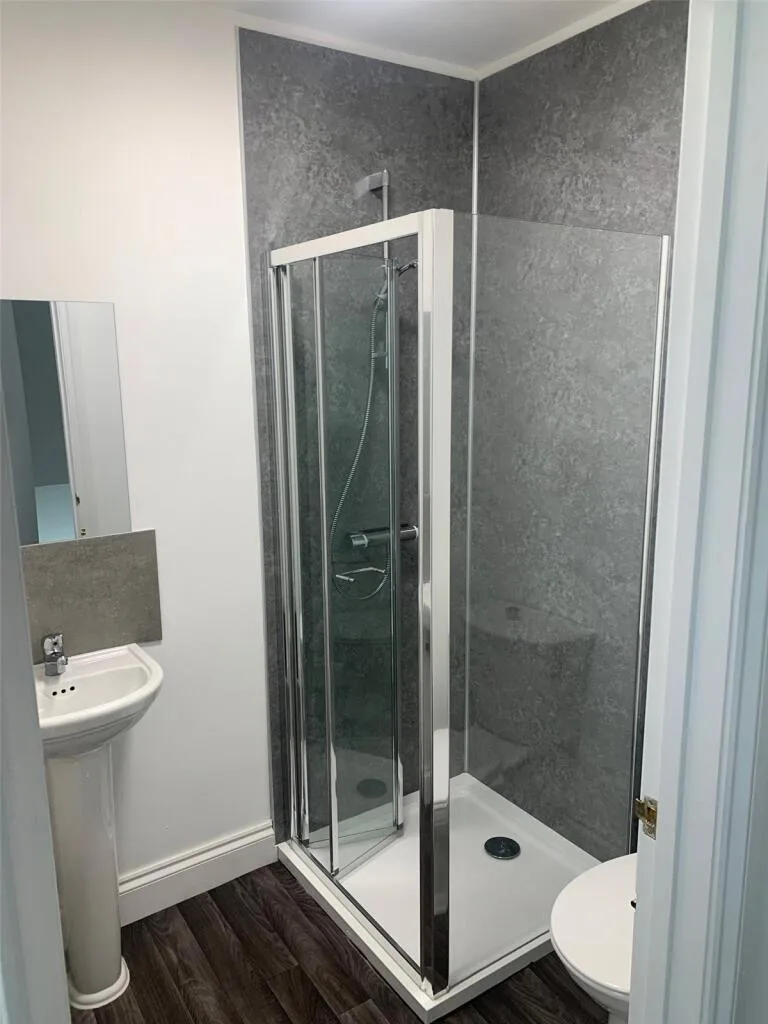 5 bedroom apartment for rent