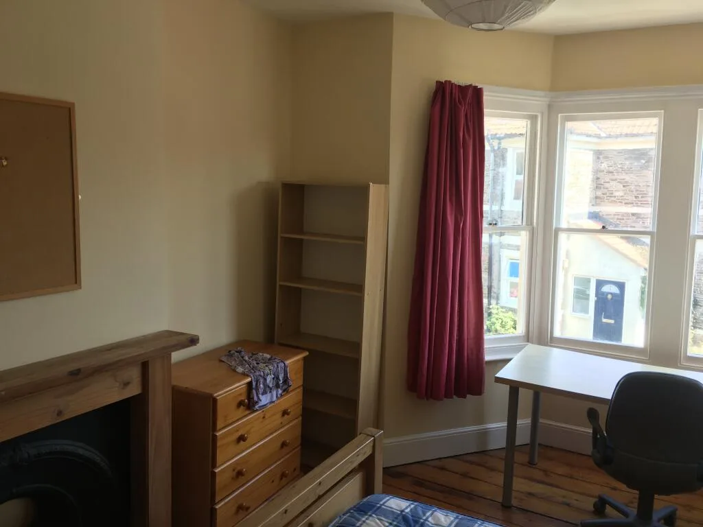 6 bedroom house for rent