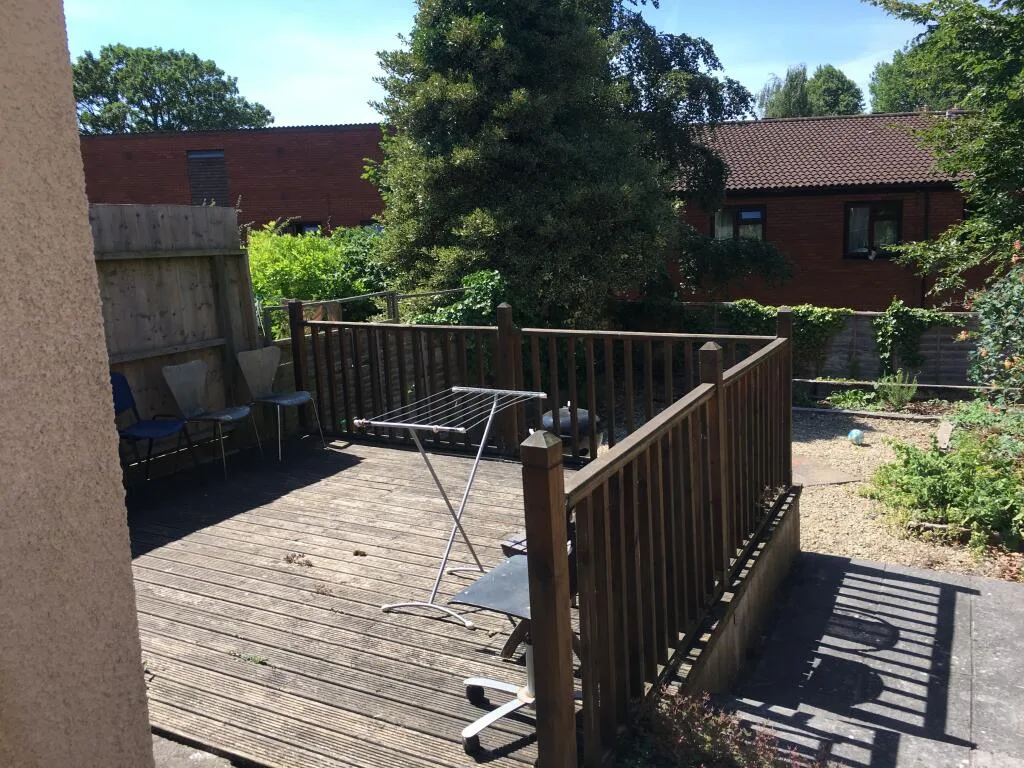 6 bedroom house for rent