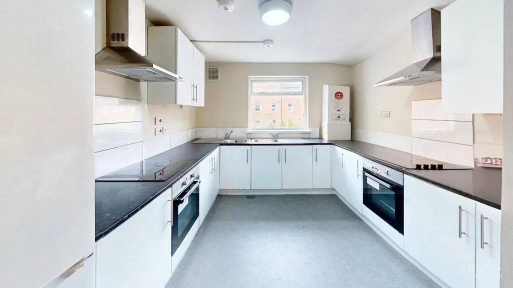 9 bedroom flat for rent