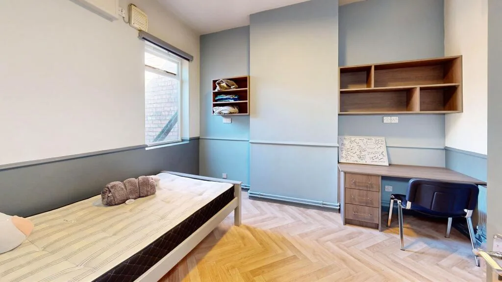 9 bedroom flat for rent