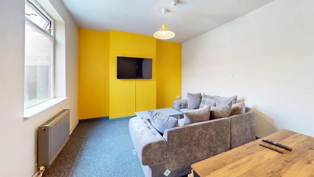 9 bedroom flat for rent