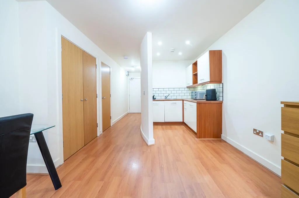 Studio flat for rent