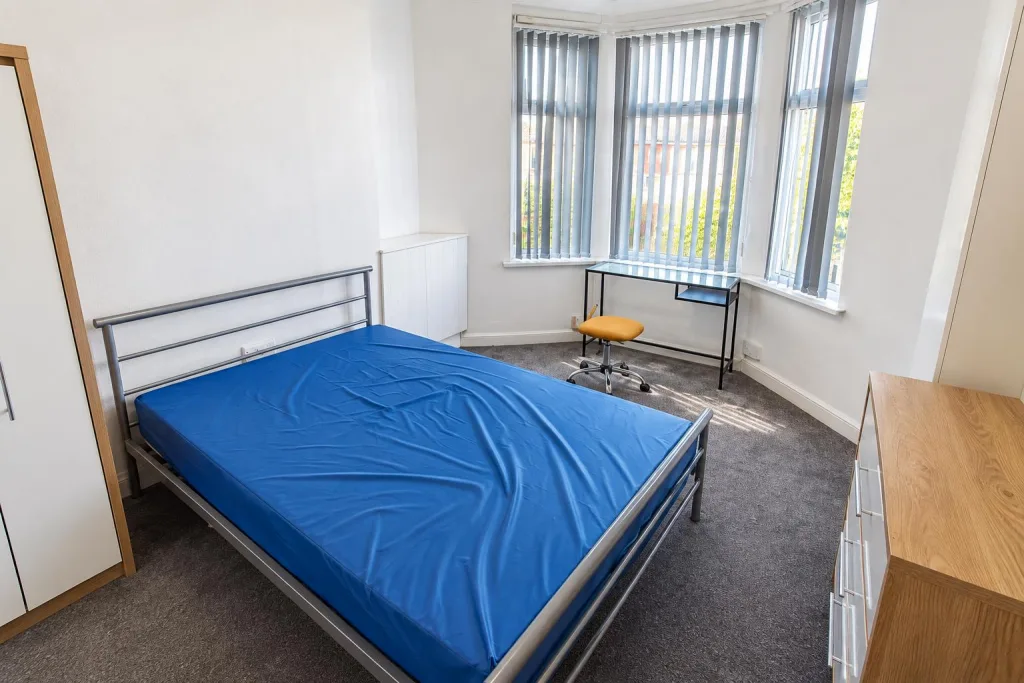 5 bedroom house for rent
