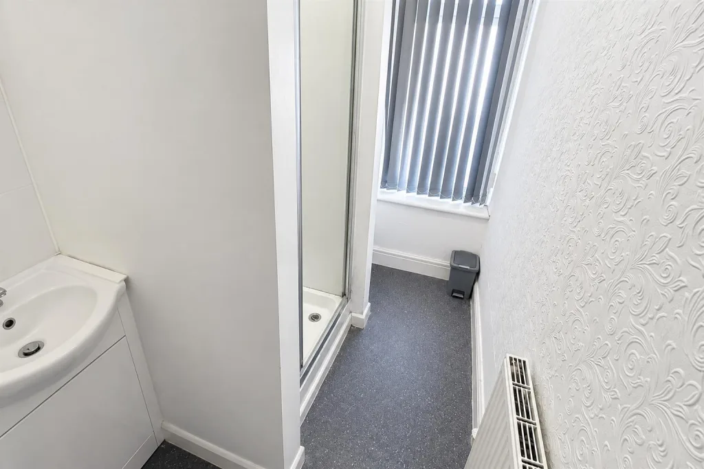 5 bedroom house for rent