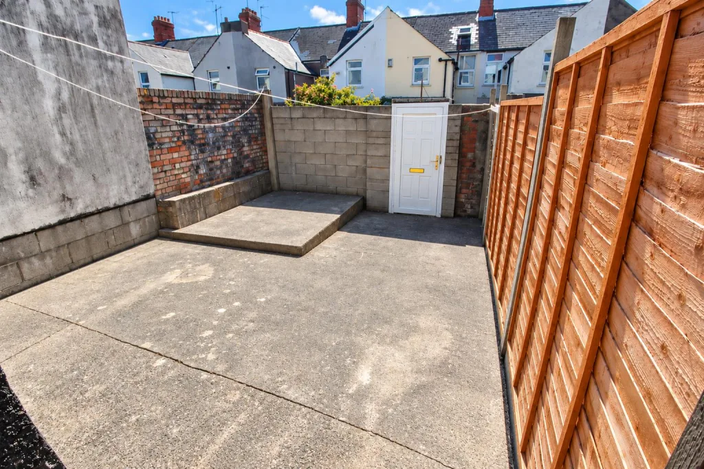 5 bedroom house for rent