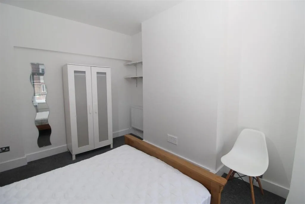 5 bedroom house for rent