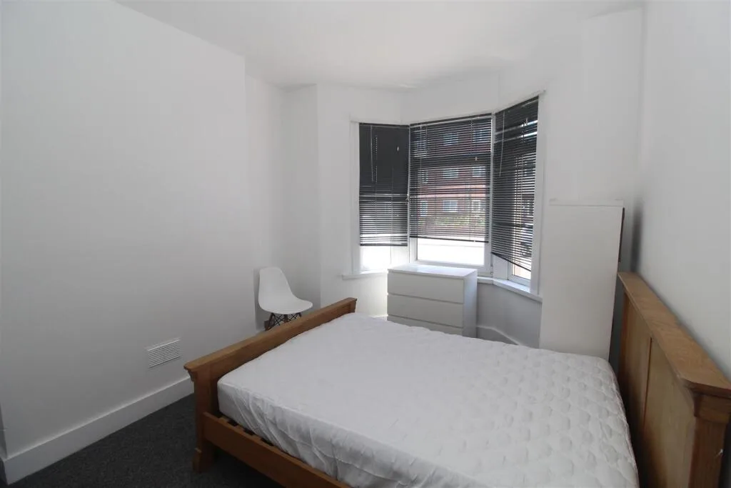 5 bedroom house for rent