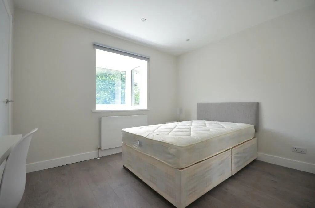 5 bedroom town house for rent