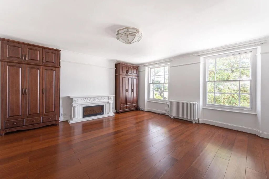 5 bedroom terraced house for rent