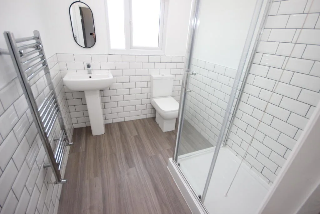 6 bedroom terraced house for rent