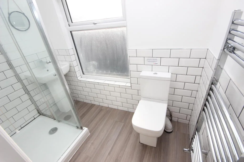 6 bedroom terraced house for rent