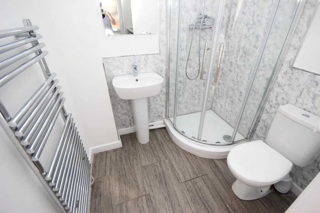 6 bedroom terraced house for rent