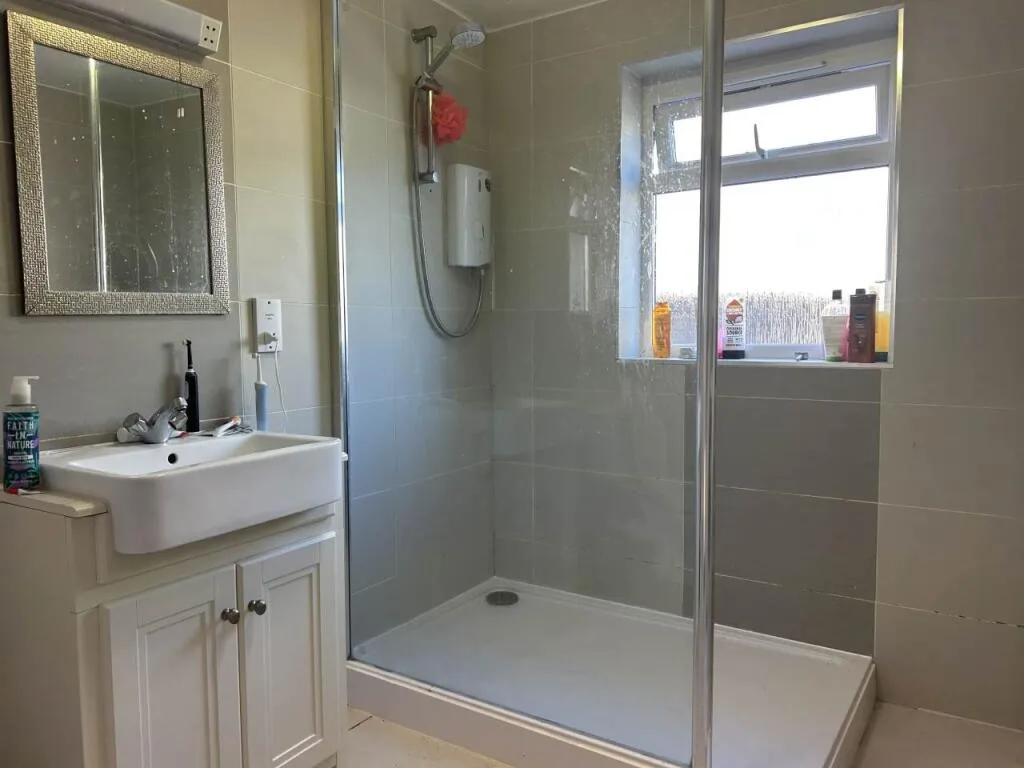5 bedroom house for rent