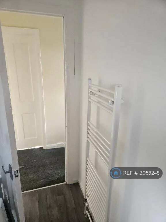 3 bedroom semi-detached house for rent