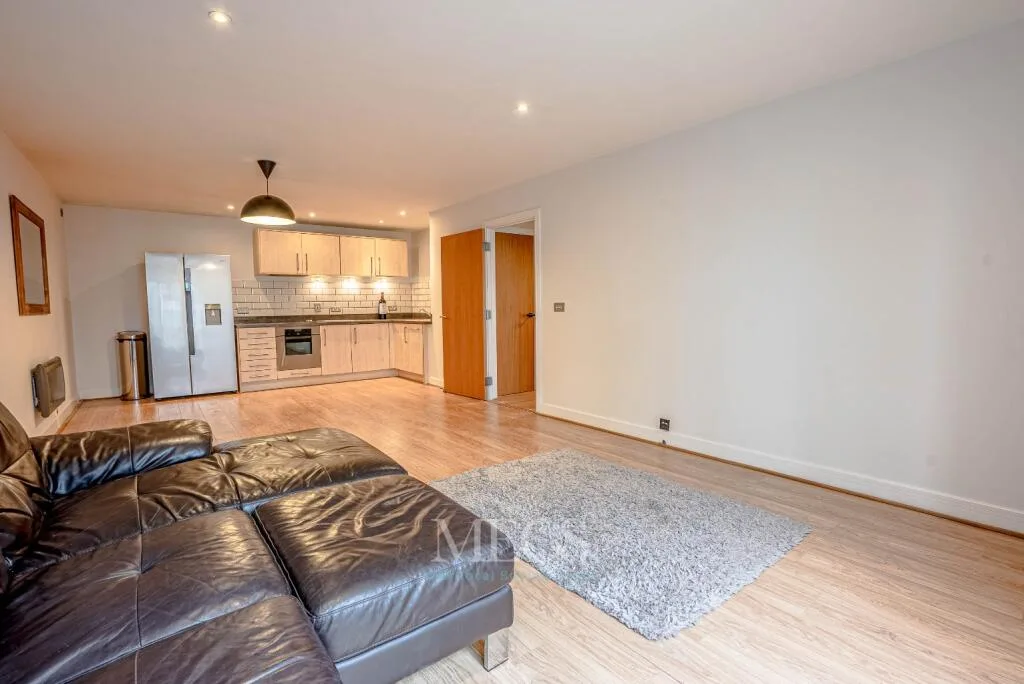 1 bedroom ground floor flat for rent