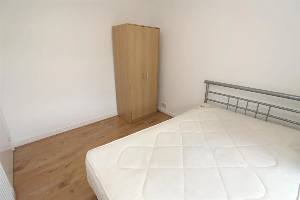 5 bedroom house for rent