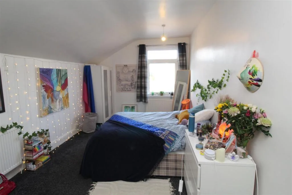 5 bedroom house for rent