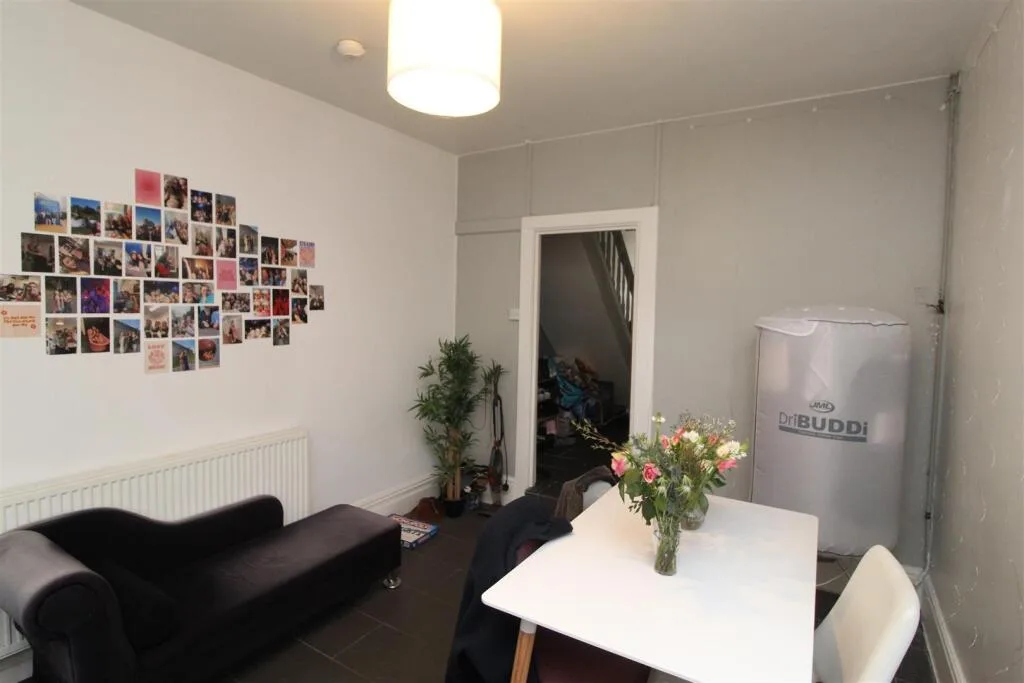 5 bedroom house for rent