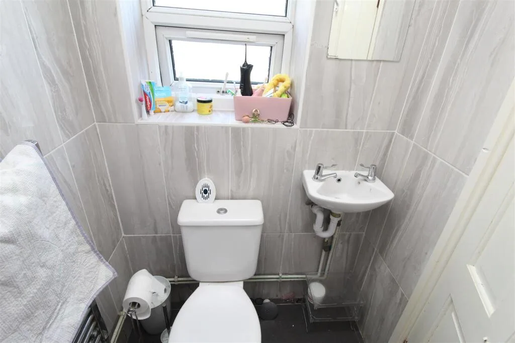 5 bedroom house for rent