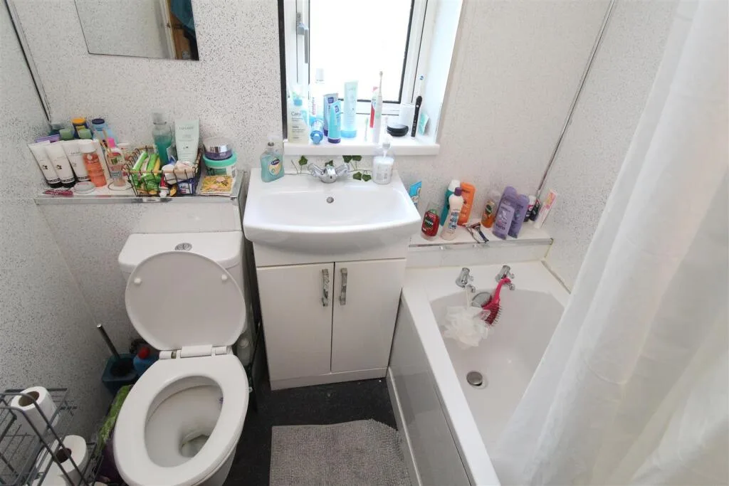 5 bedroom house for rent