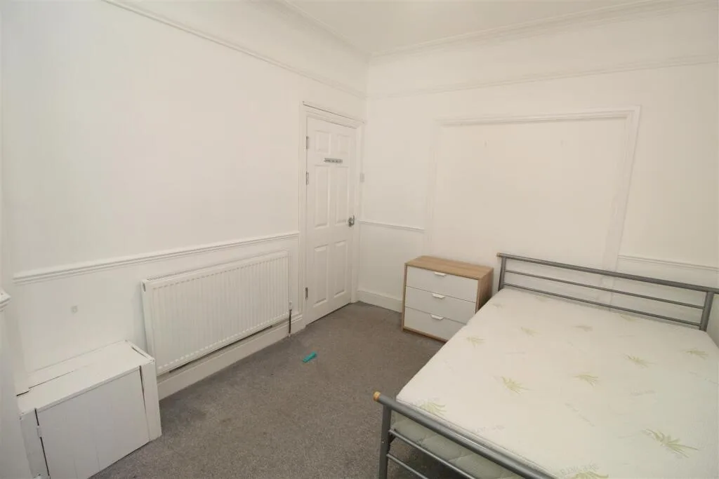 5 bedroom house for rent