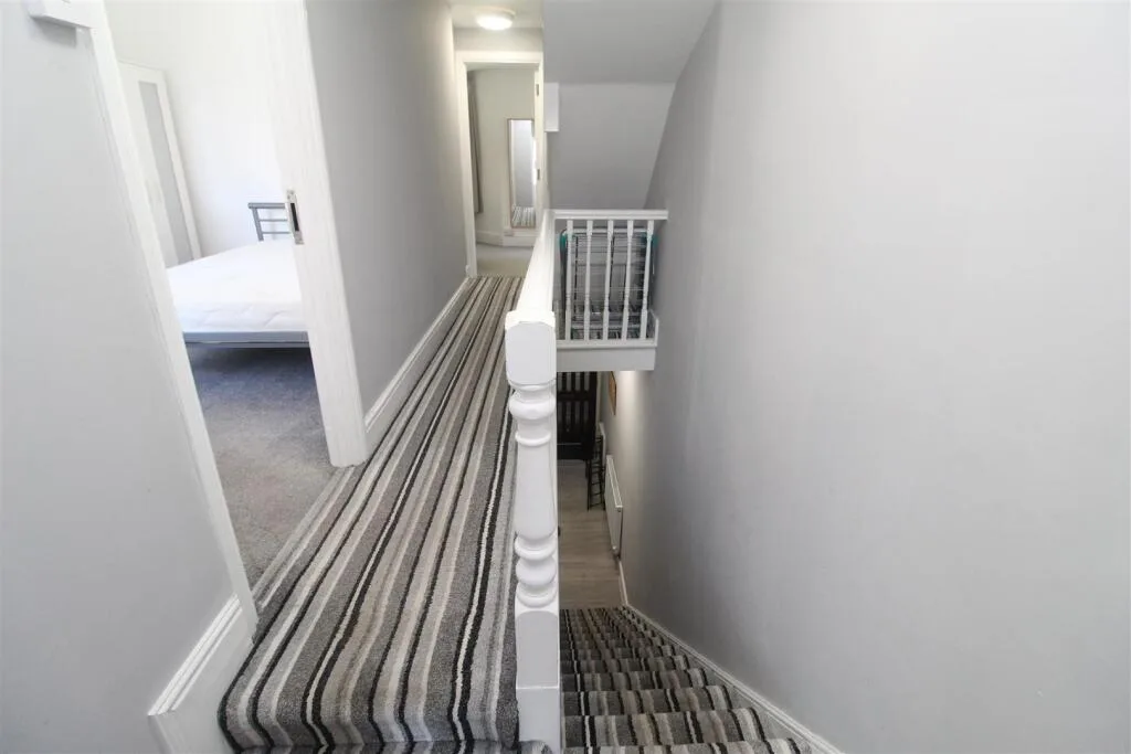 5 bedroom house for rent