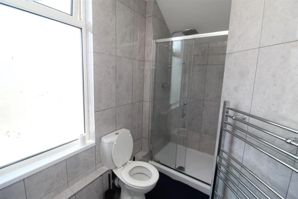 5 bedroom house for rent