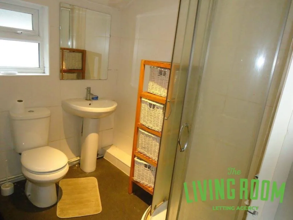 5 bedroom house for rent