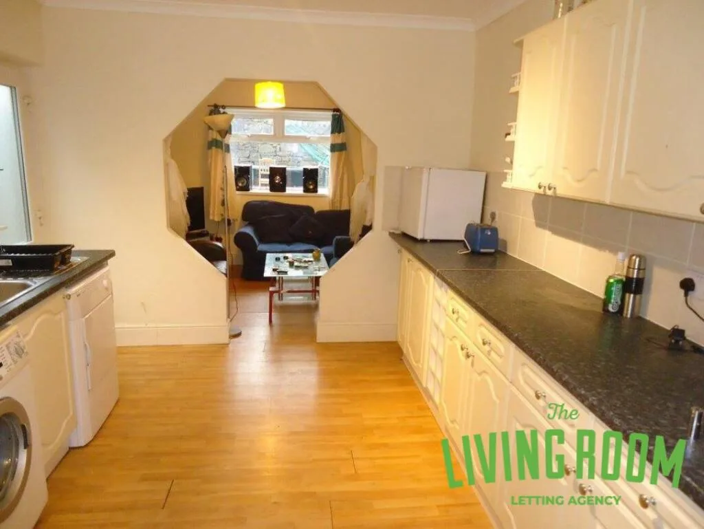 5 bedroom house for rent