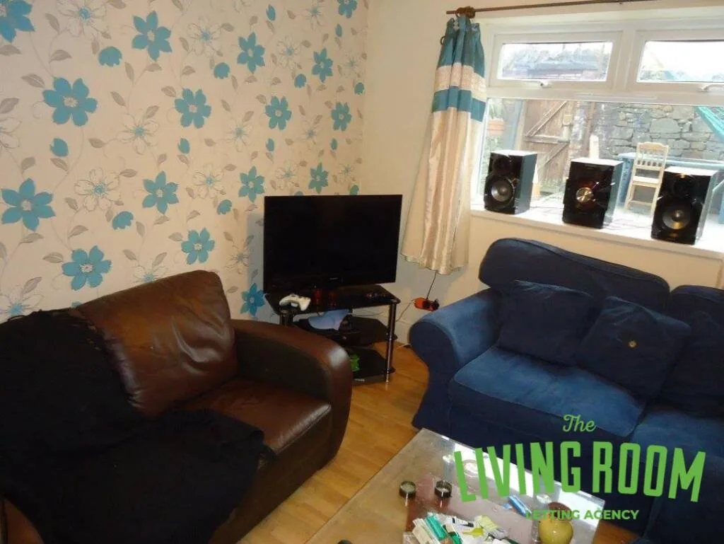 5 bedroom house for rent