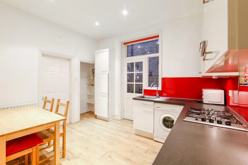 1 bedroom ground floor maisonette for rent