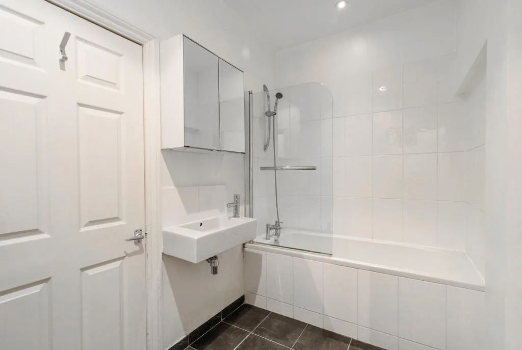 1 bedroom ground floor maisonette for rent