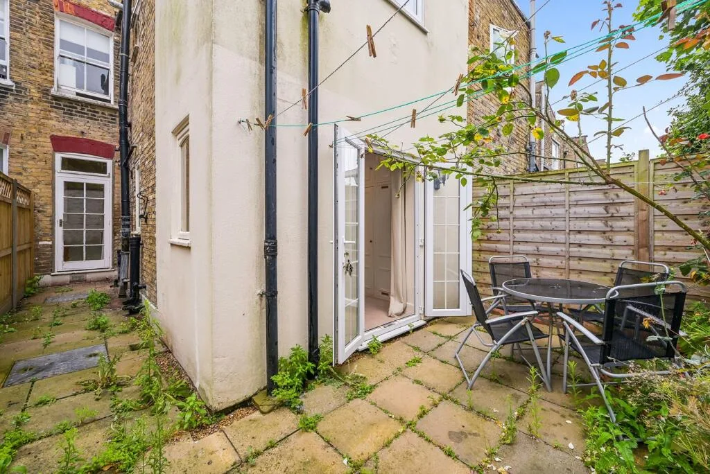 2 bedroom terraced house for rent