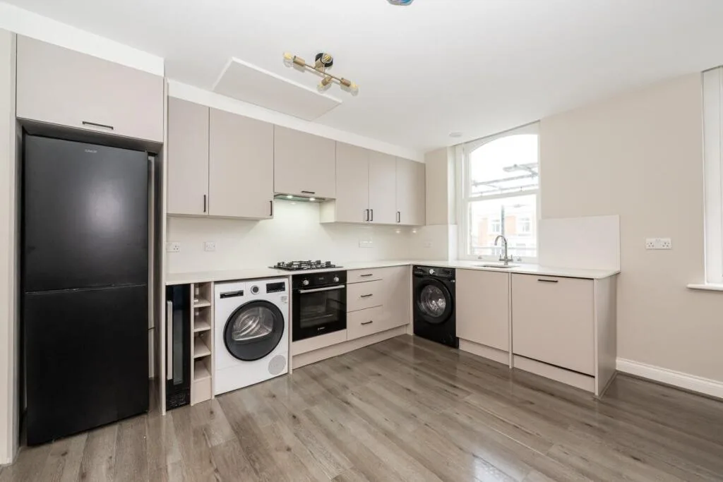 3 bedroom flat for rent