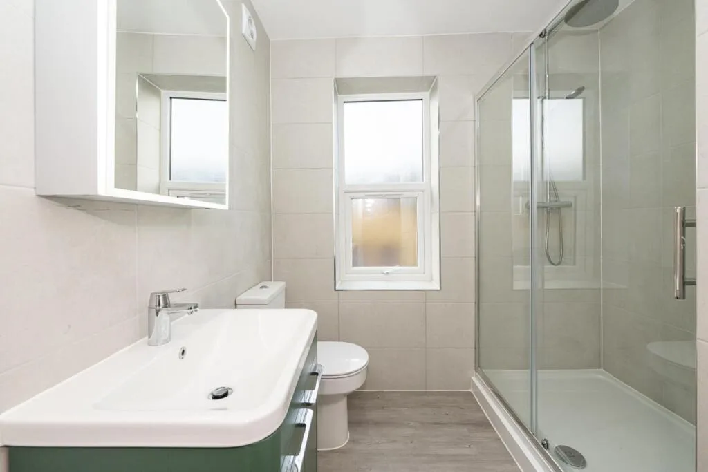 3 bedroom flat for rent