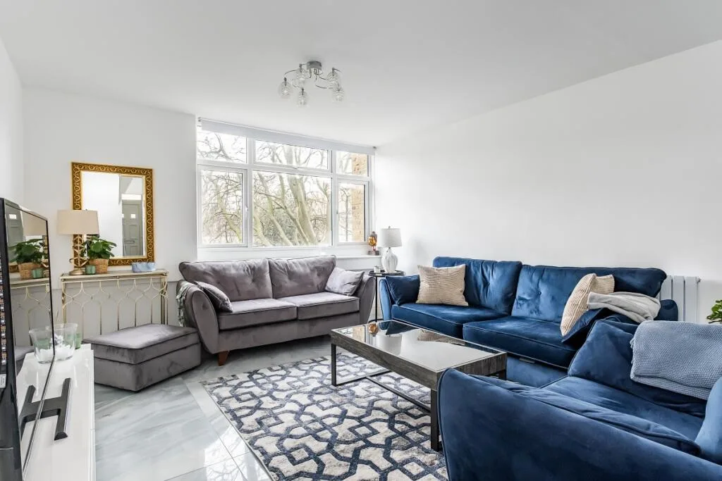 2 bedroom maisonette for rent