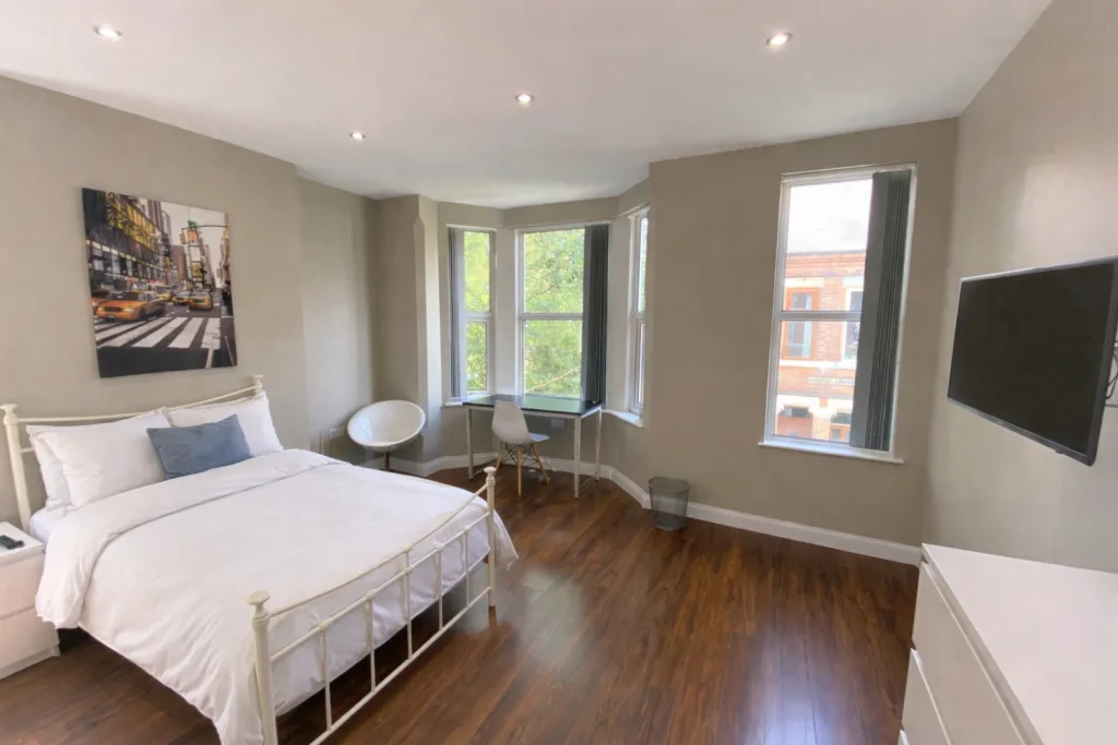 5 bedroom end of terrace house for rent