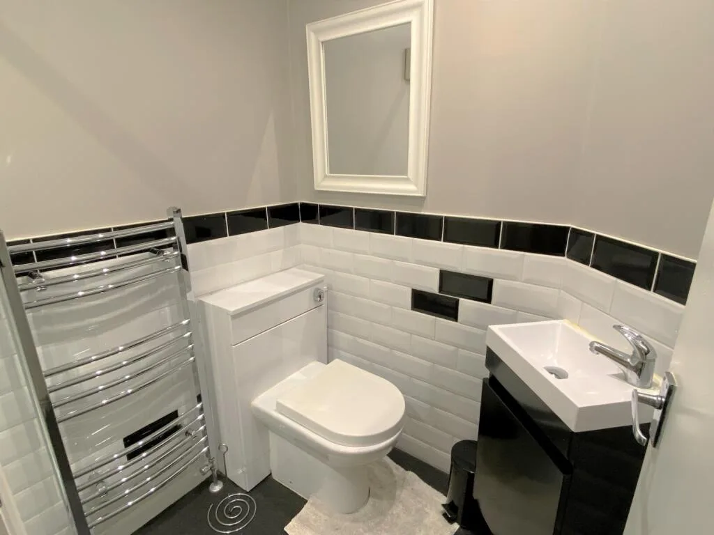 5 bedroom terraced house for rent