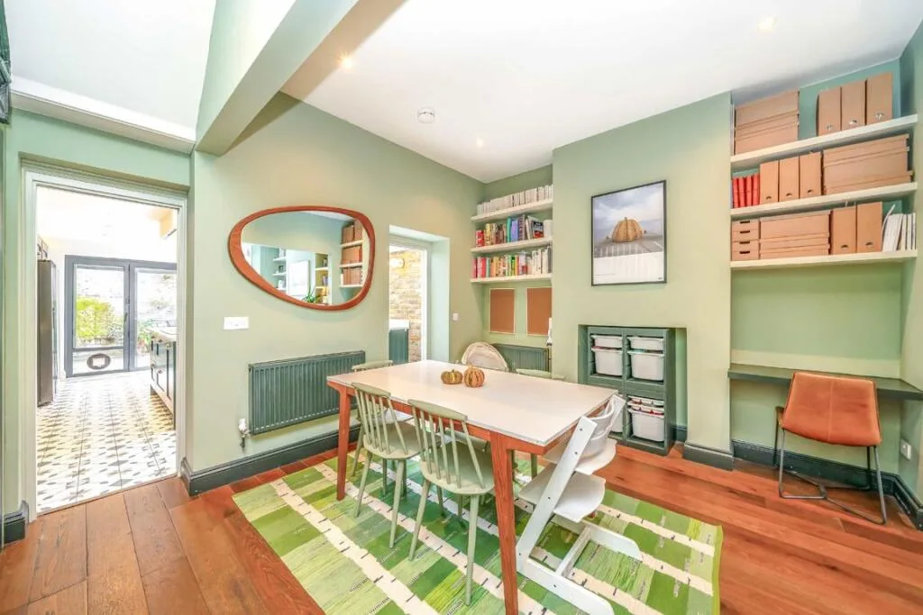 4 bedroom terraced house for rent