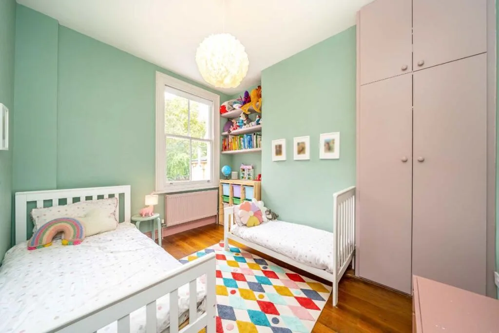 4 bedroom terraced house for rent