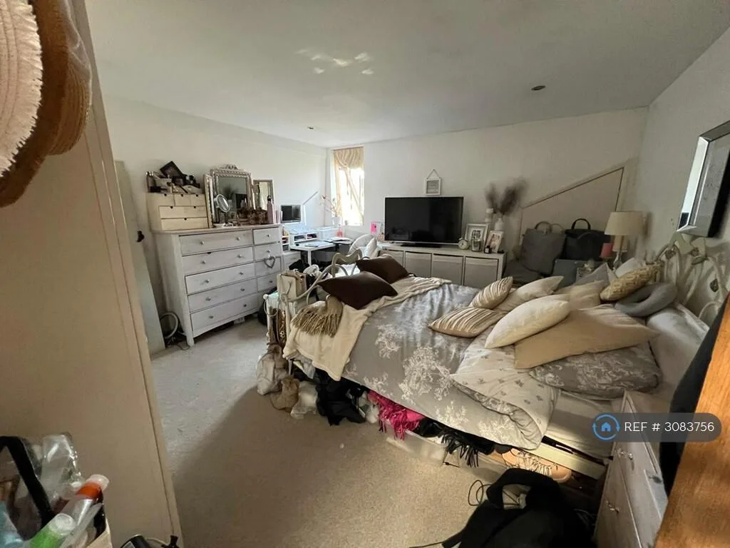 4 bedroom maisonette for rent