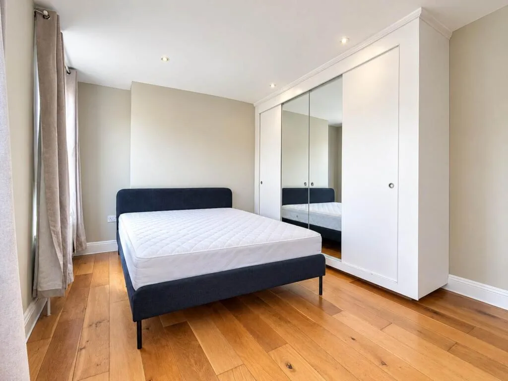 4 bedroom flat for rent
