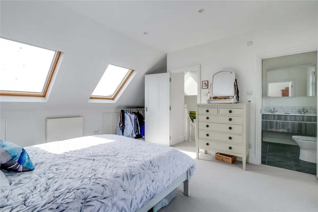 4 bedroom terraced house for rent
