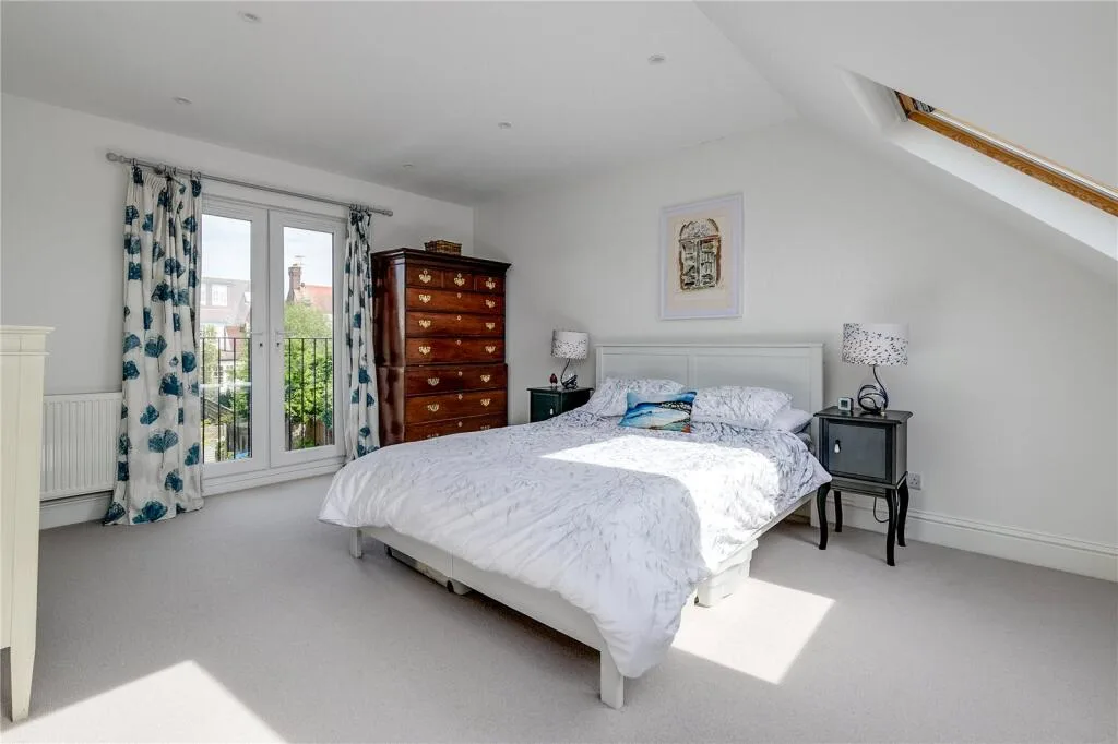 4 bedroom terraced house for rent