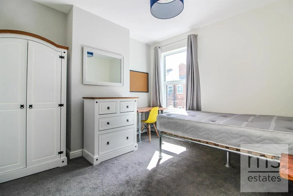 2 bedroom terraced house for rent