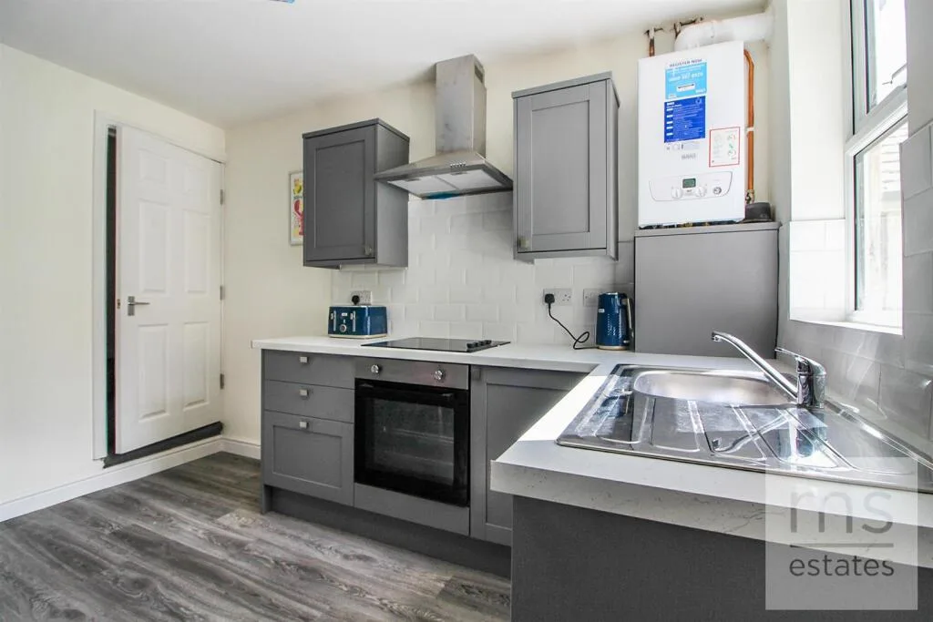 2 bedroom terraced house for rent