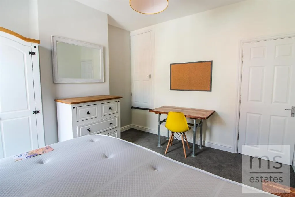 2 bedroom terraced house for rent